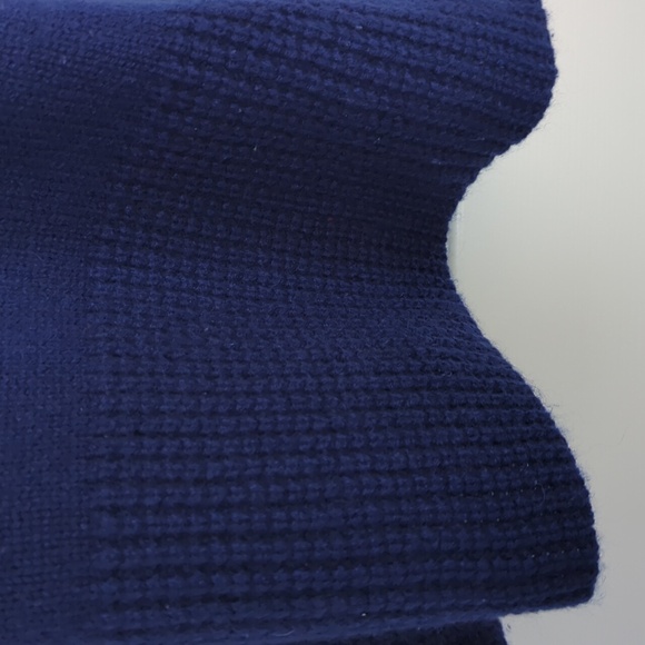 Theory 100% Cashmere Sweater - Picture 4 of 11
